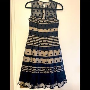 Eliza J black & tan A-line size 6